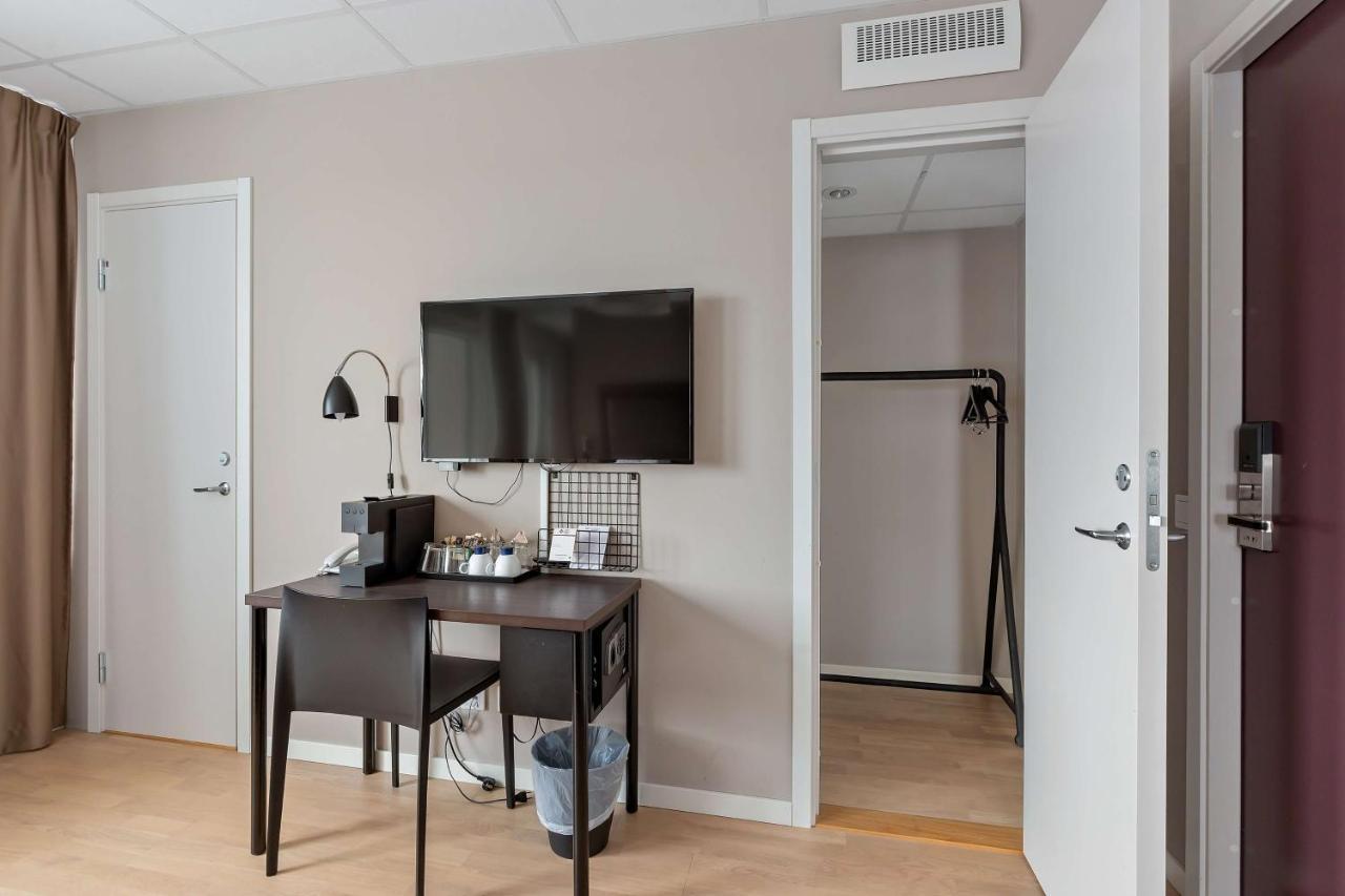 Best Western Plus Park Airport Hotel Arlanda Exterior photo