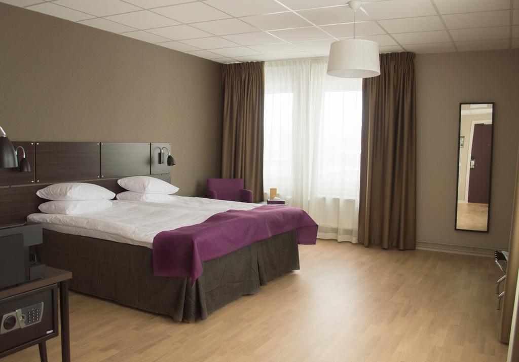 Best Western Plus Park Airport Hotel Arlanda Exterior photo